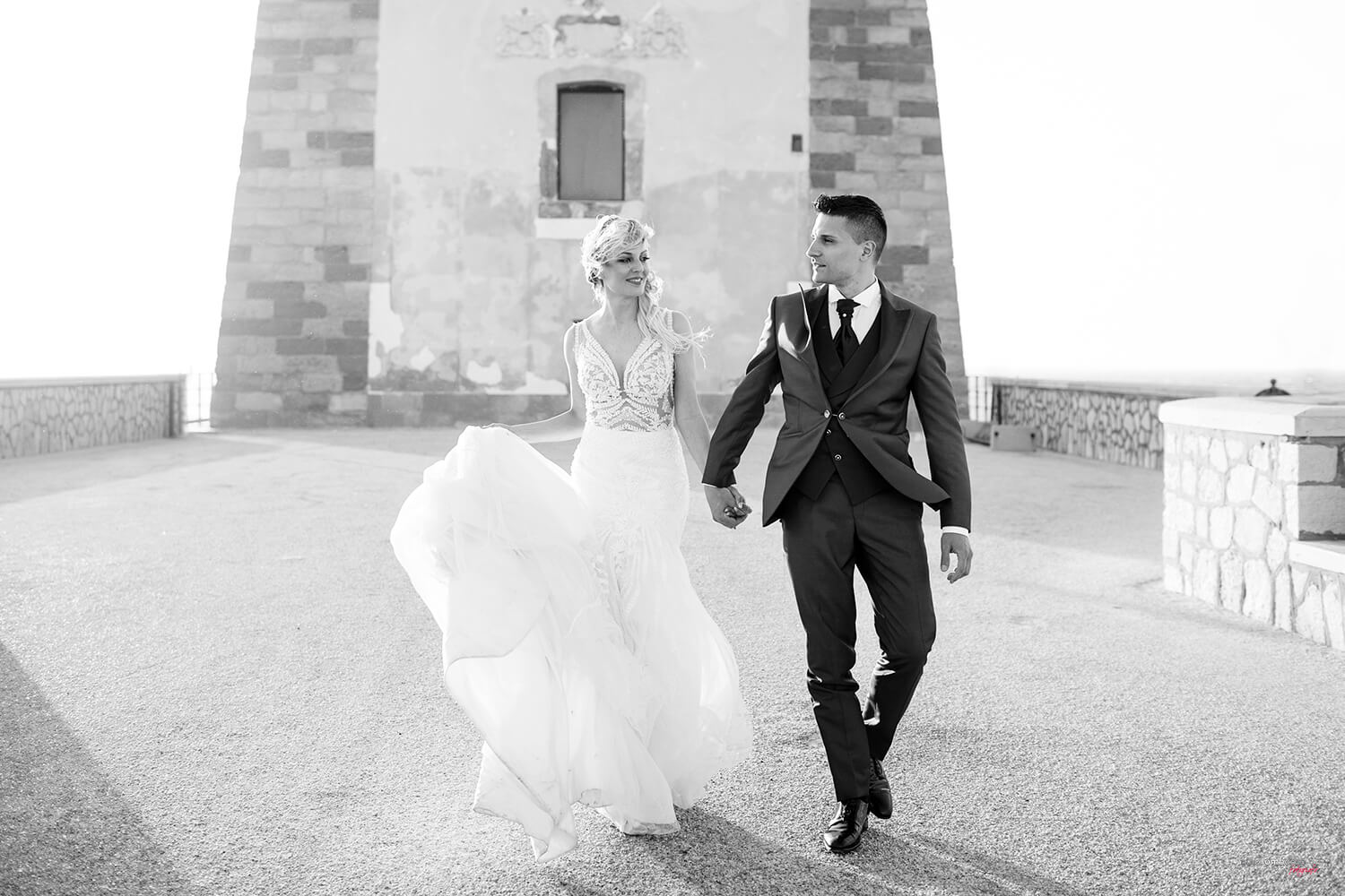 Trapani fotografia p'er wedding reportage in Sicilia gli sposi a Torre Ligny