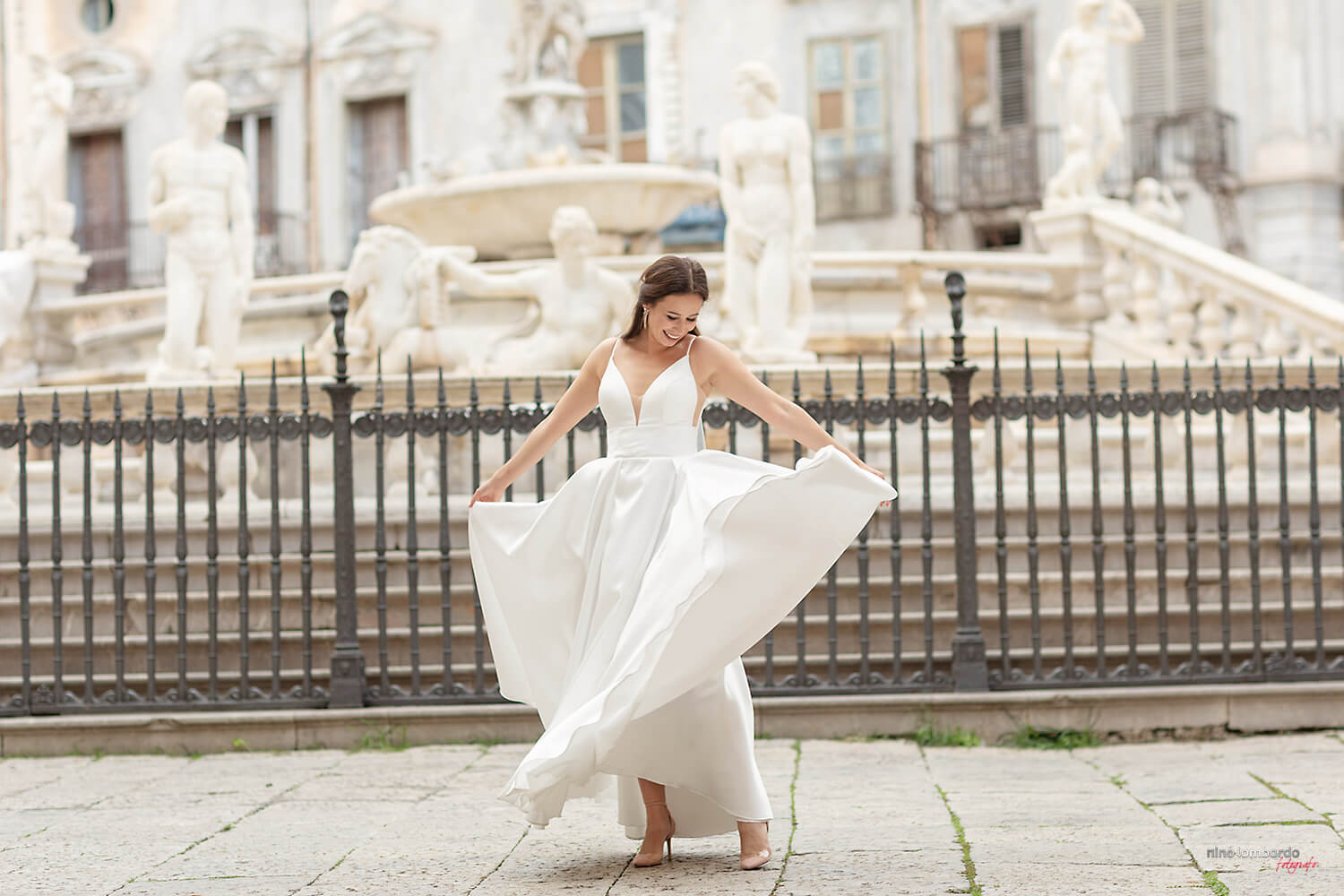 Palermo fotografia sposa piazza della Vergogna ph Nino Lombardo fotografo per matrimonio a Palermo