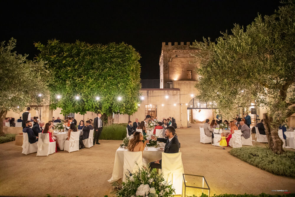 Foto reportage per nozze in cantina in Sicilia miglior fotografo per i migliori matrimoni in cantina