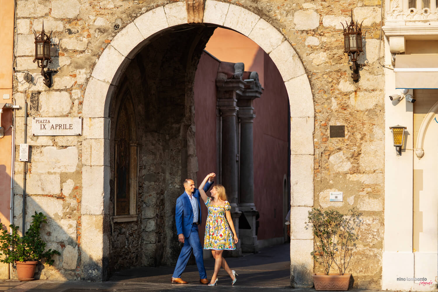 Taormina miglior fotografo per shooting in Sicilia fidanzati, coppie, famiglie